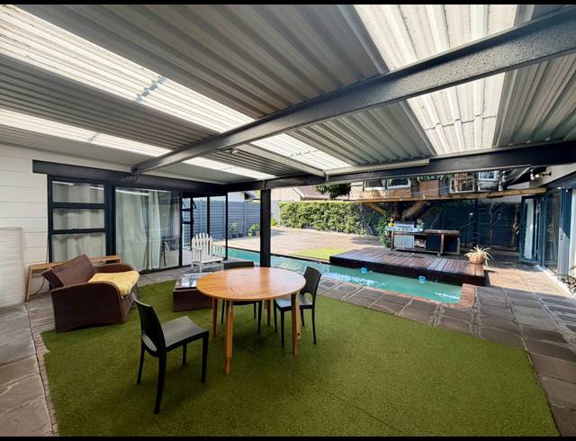 4 BEDROOM HOUSE FOR SALE IN MEER EN SEE